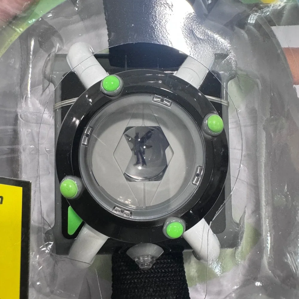 Ben 10 Deluxe Omnitrix Watch Playmates Toys 100+ Phrases Sound FX 76931 NIB